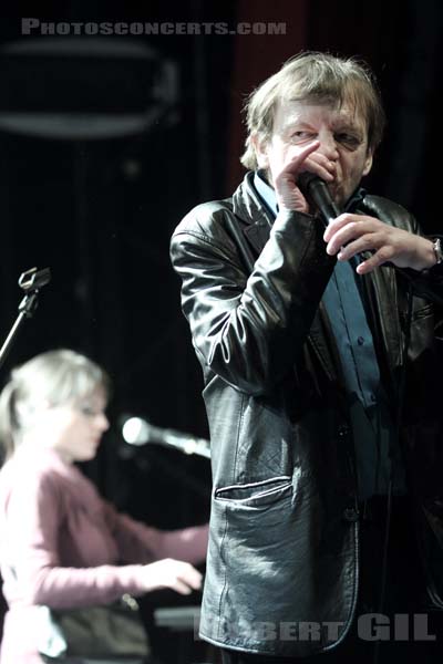 THE FALL - 2012-03-07 - PARIS - Le Bataclan - 